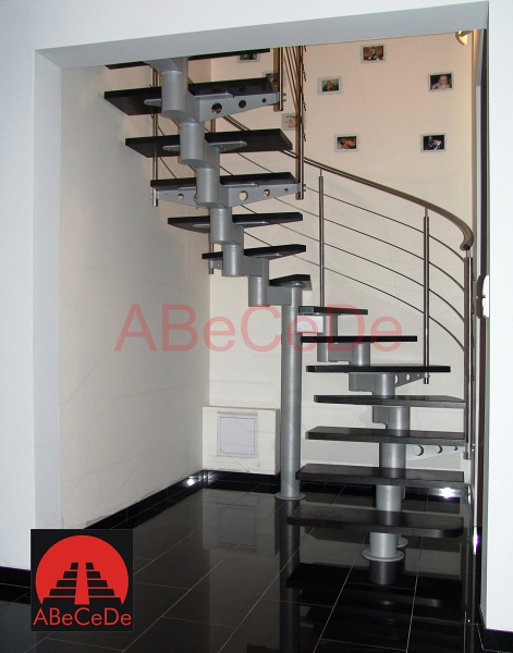 Název: Páteřové modulové schodiště tvaru U  